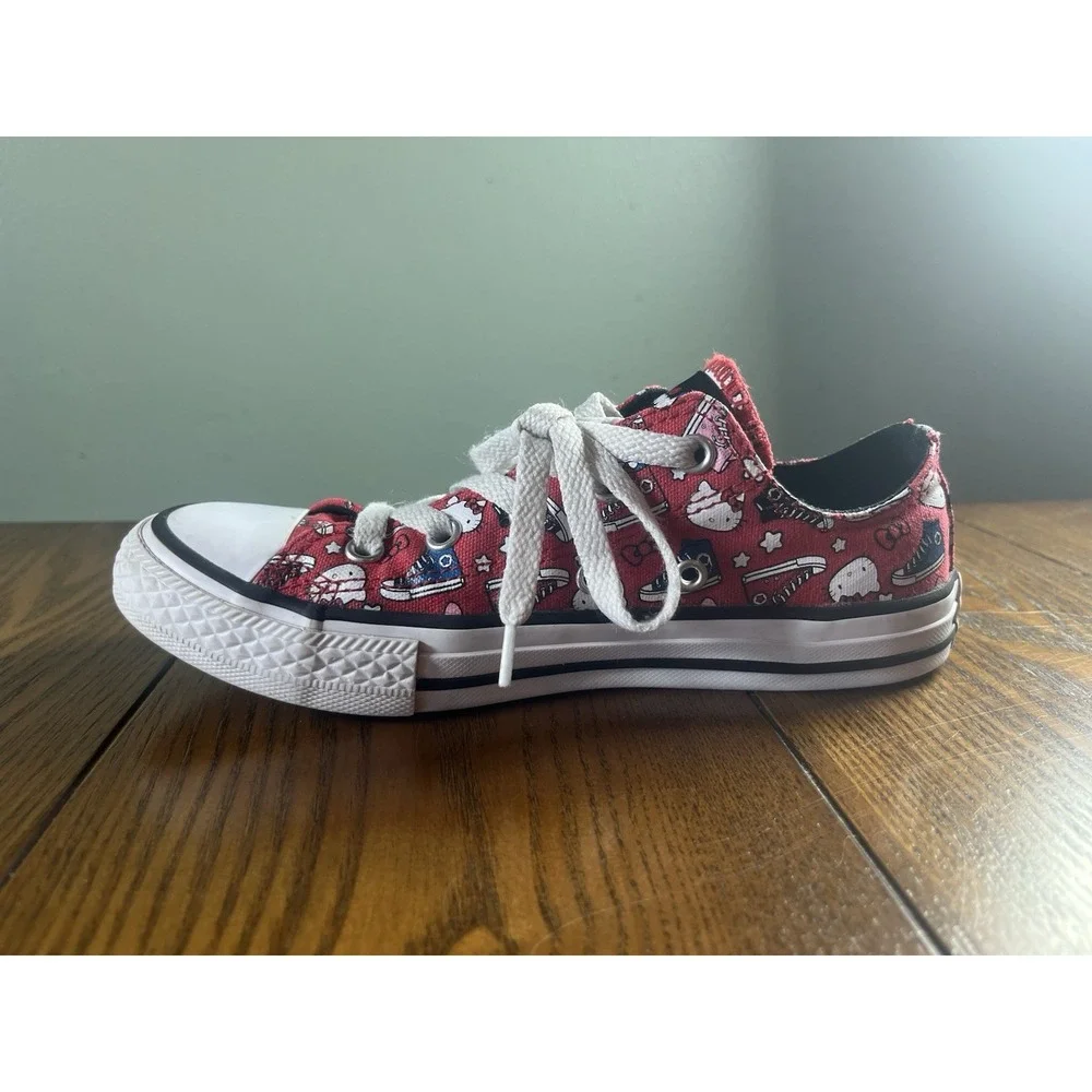 Converse x Hello Kitty Chuck Taylor All Star Low Top Red Youth Size 2 Casual